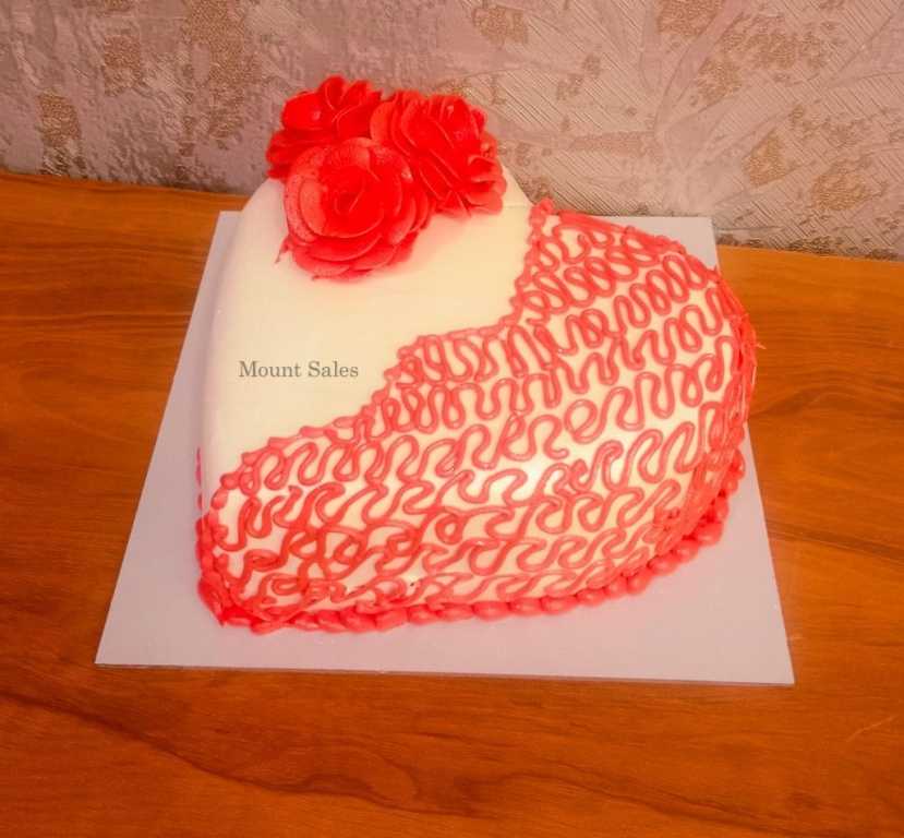 Premium RED N White Velvet Cake